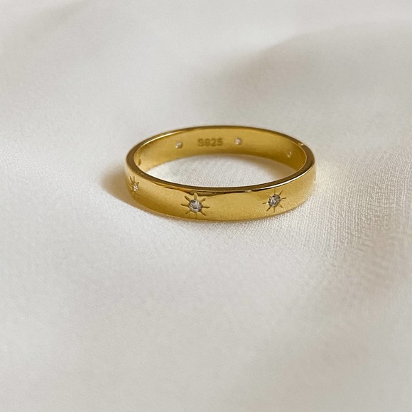 Gold 925 Sterling Sun CZ Diamond Ring - Picture 5 of 9